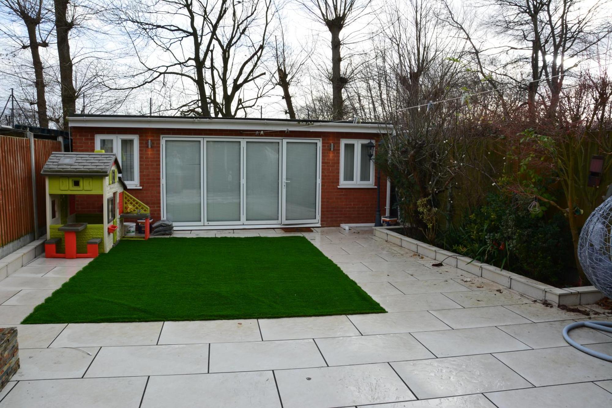 Cozy, Modern, Spacious 4 Bedroom House In London Romford Exterior foto