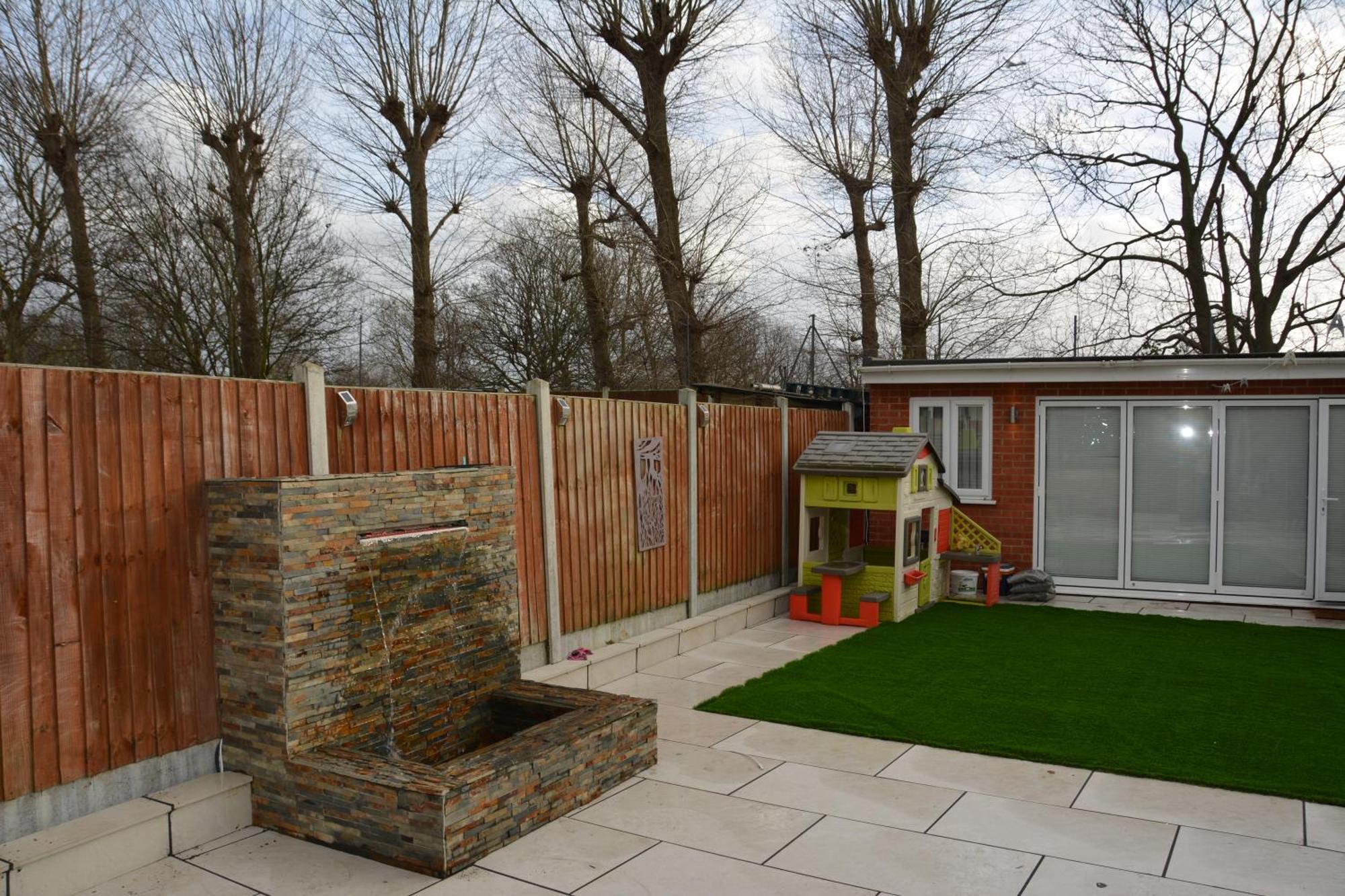 Cozy, Modern, Spacious 4 Bedroom House In London Romford Exterior foto