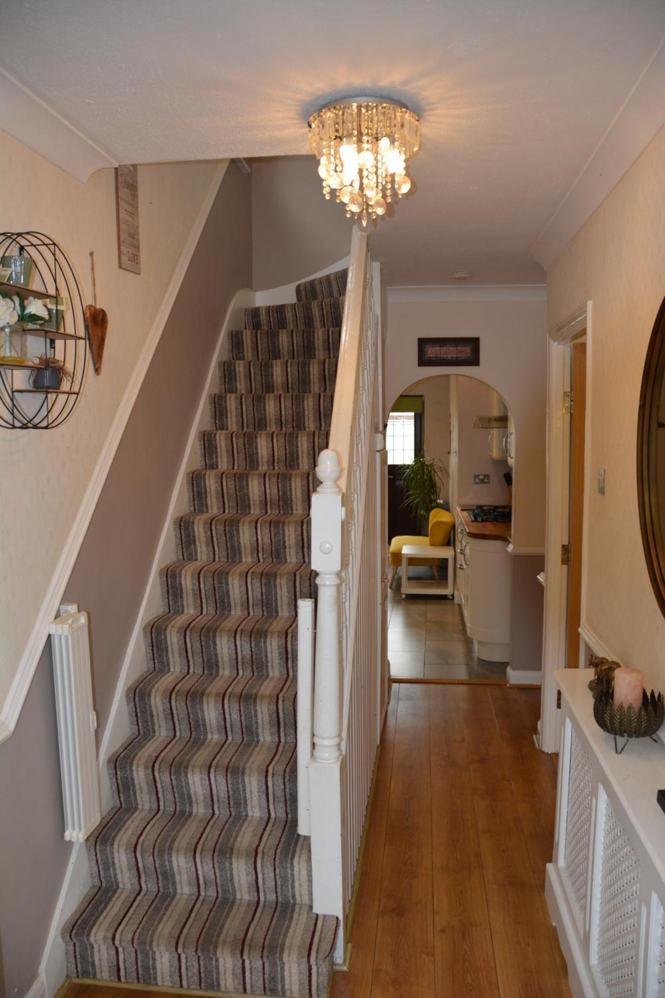 Cozy, Modern, Spacious 4 Bedroom House In London Romford Exterior foto