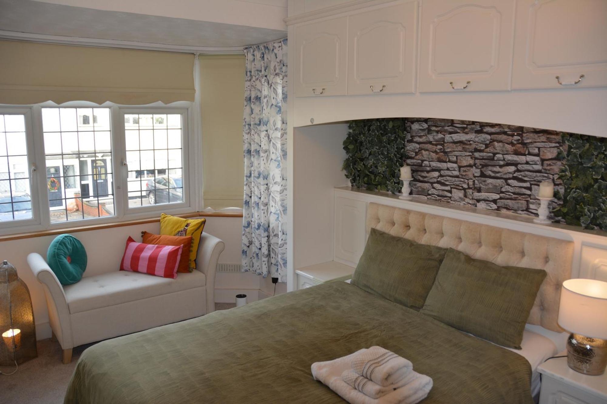 Cozy, Modern, Spacious 4 Bedroom House In London Romford Exterior foto