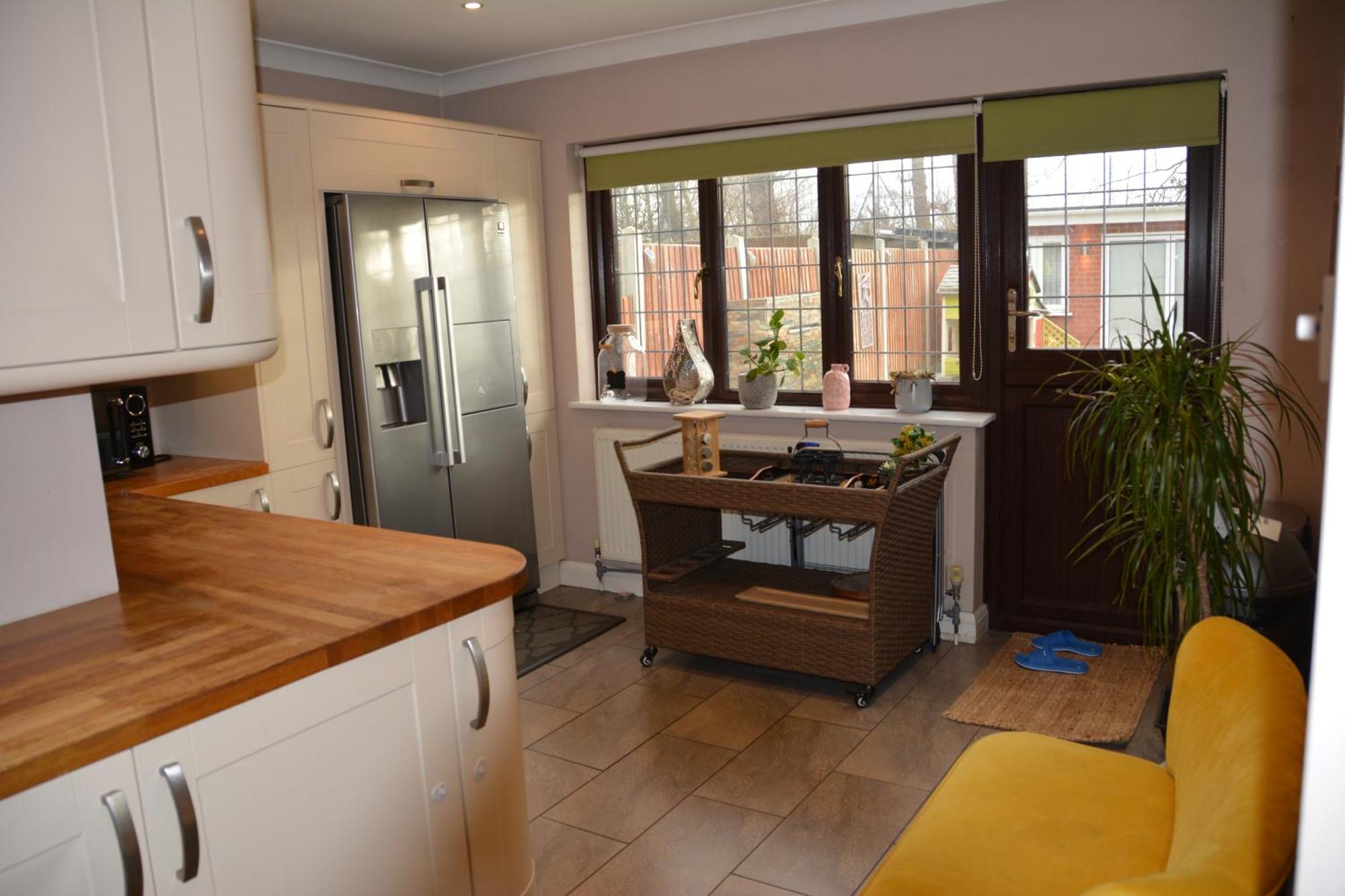 Cozy, Modern, Spacious 4 Bedroom House In London Romford Exterior foto